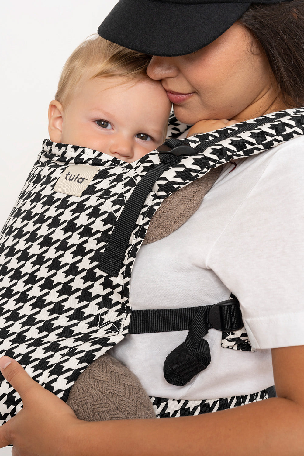 Houndstooth - Cotton Free-to-Grow Baby Carrier