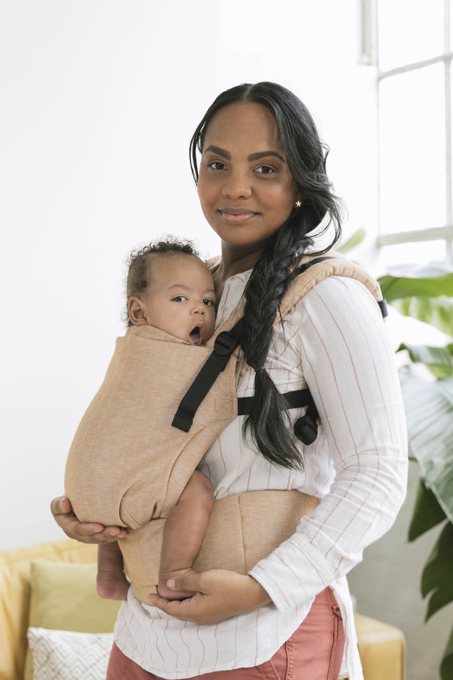 Mesa - Tula Linen Free-to-Grow Baby Carrier